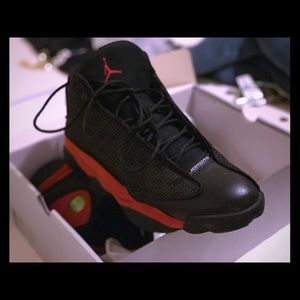 Air Jordan bred 13s 2017